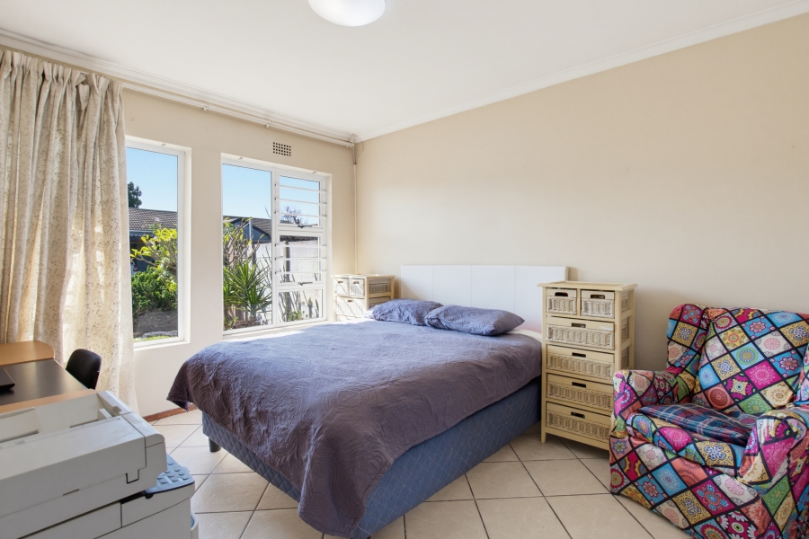 4 Bedroom Property for Sale in Vredekloof East Western Cape